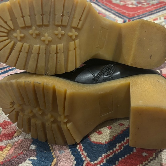 SUN + STONE Womens “Lennii” Platform Round Toe Block Heel boots size 8 M - Picture 3 of 5